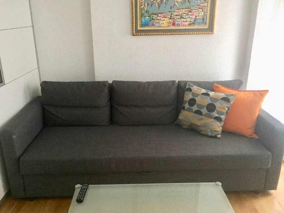 Apartamento Ayla Ayuntamiento Пампона Екстериор снимка